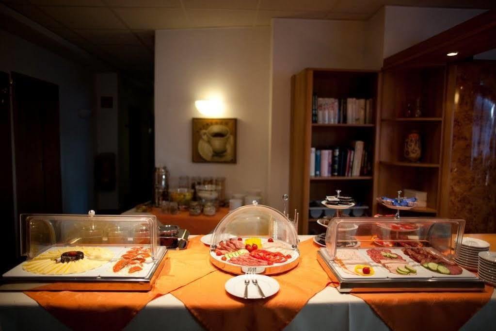 Hotel Am Markt Karlsruhe Ngoại thất bức ảnh